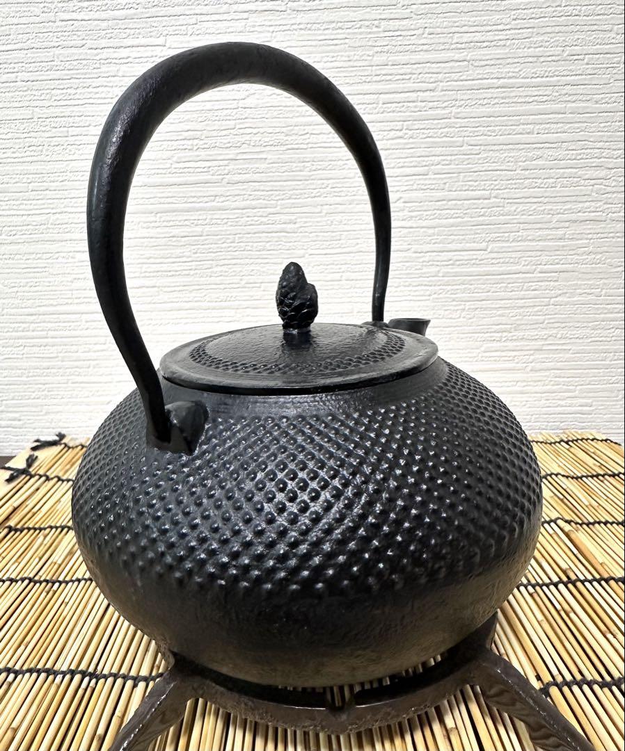 未使用品　１５型アラレ　南部鉄瓶　調理器具　南部鉄器　調理器具　鉄瓶