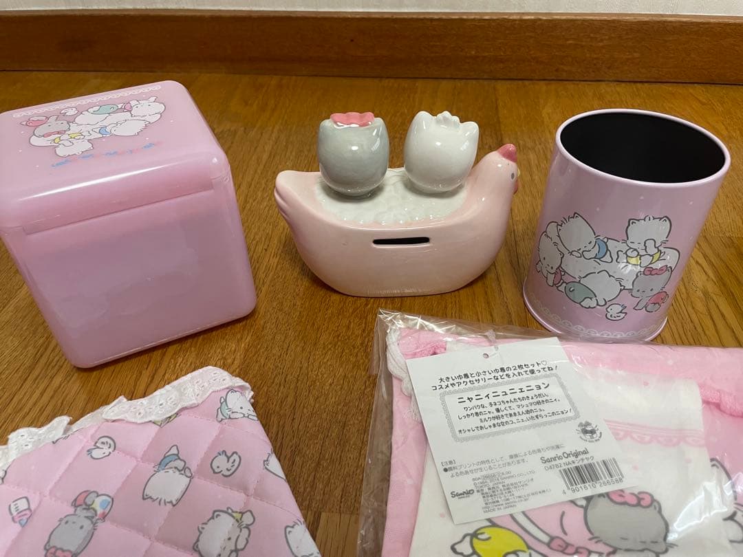 ニャニィニュニェニョン　バッグ　巾着　コインバンク　ポーチ等６点セット