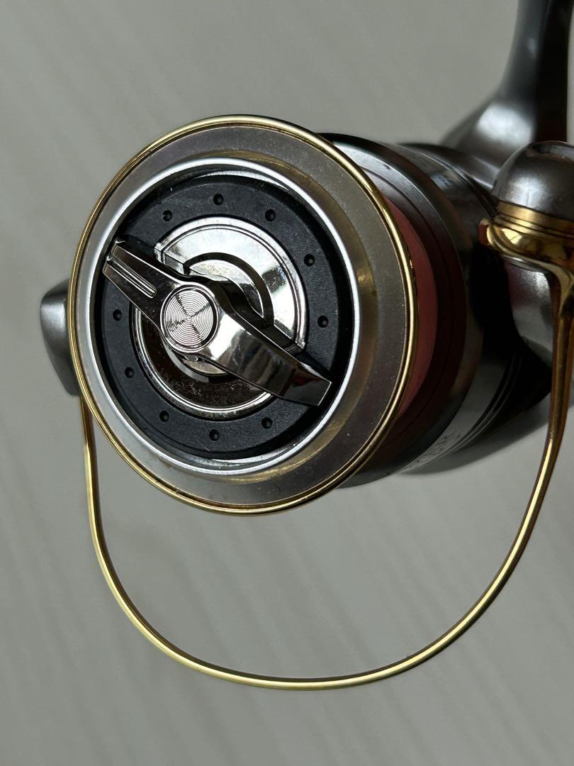 シマノ ツインパワーC3000HG スピニングリール