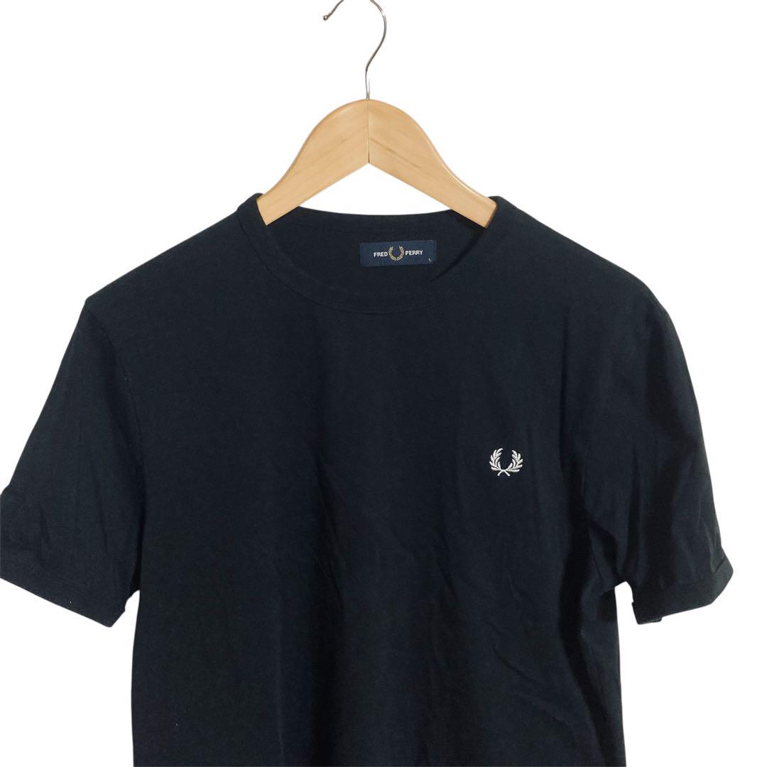 FRED PERRY フレッドペリー ブラック Tシャツ 刺繍ロゴ 月桂樹