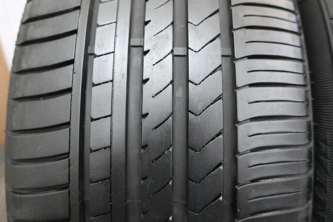 ほんままんまウィンラン　R330　245/40R20　バリ溝80~90%