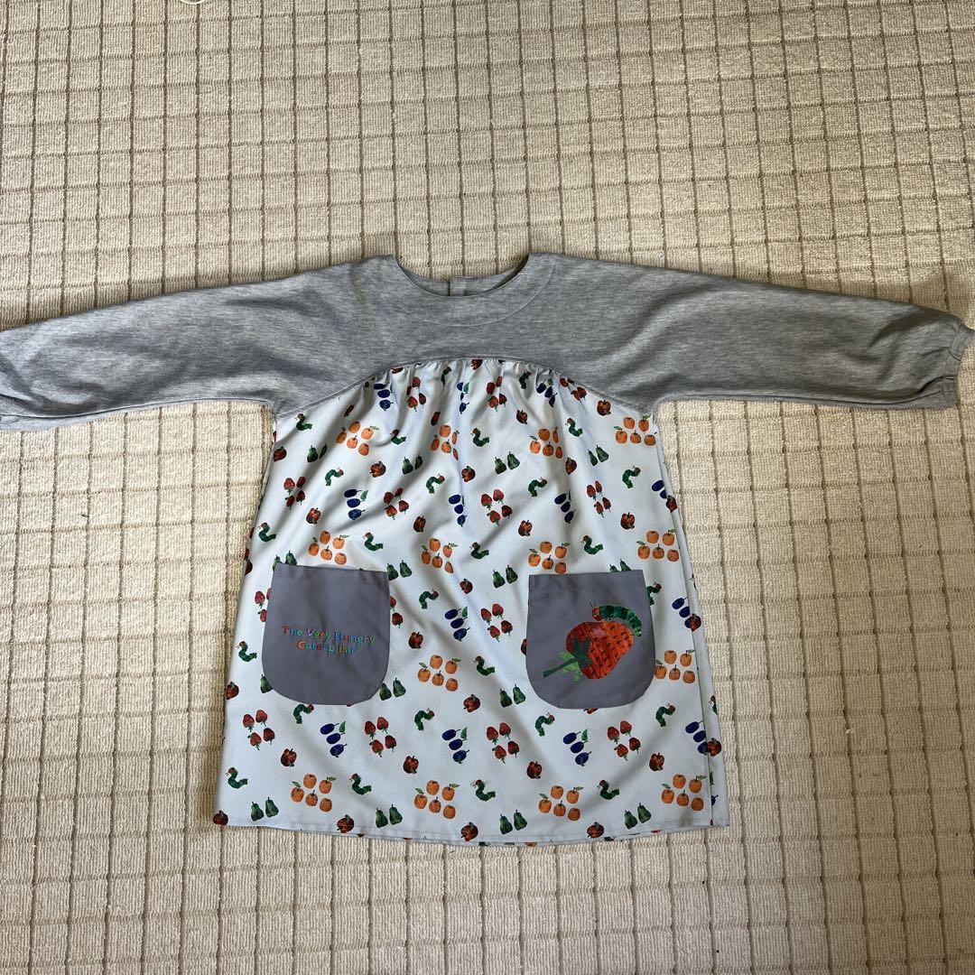 はらぺこあおむしエプロン