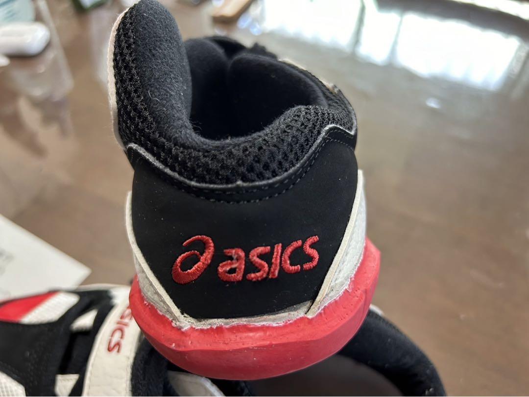 ASICS