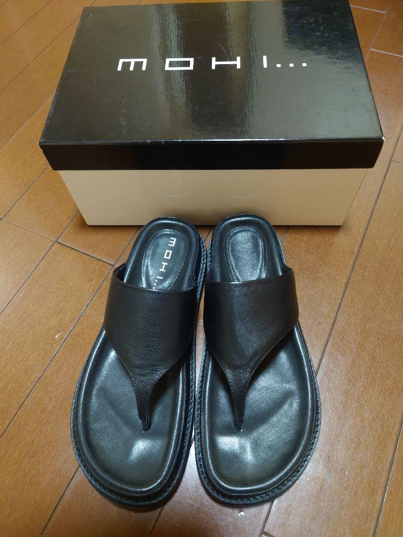 MOHI... ブラック トングサンダル