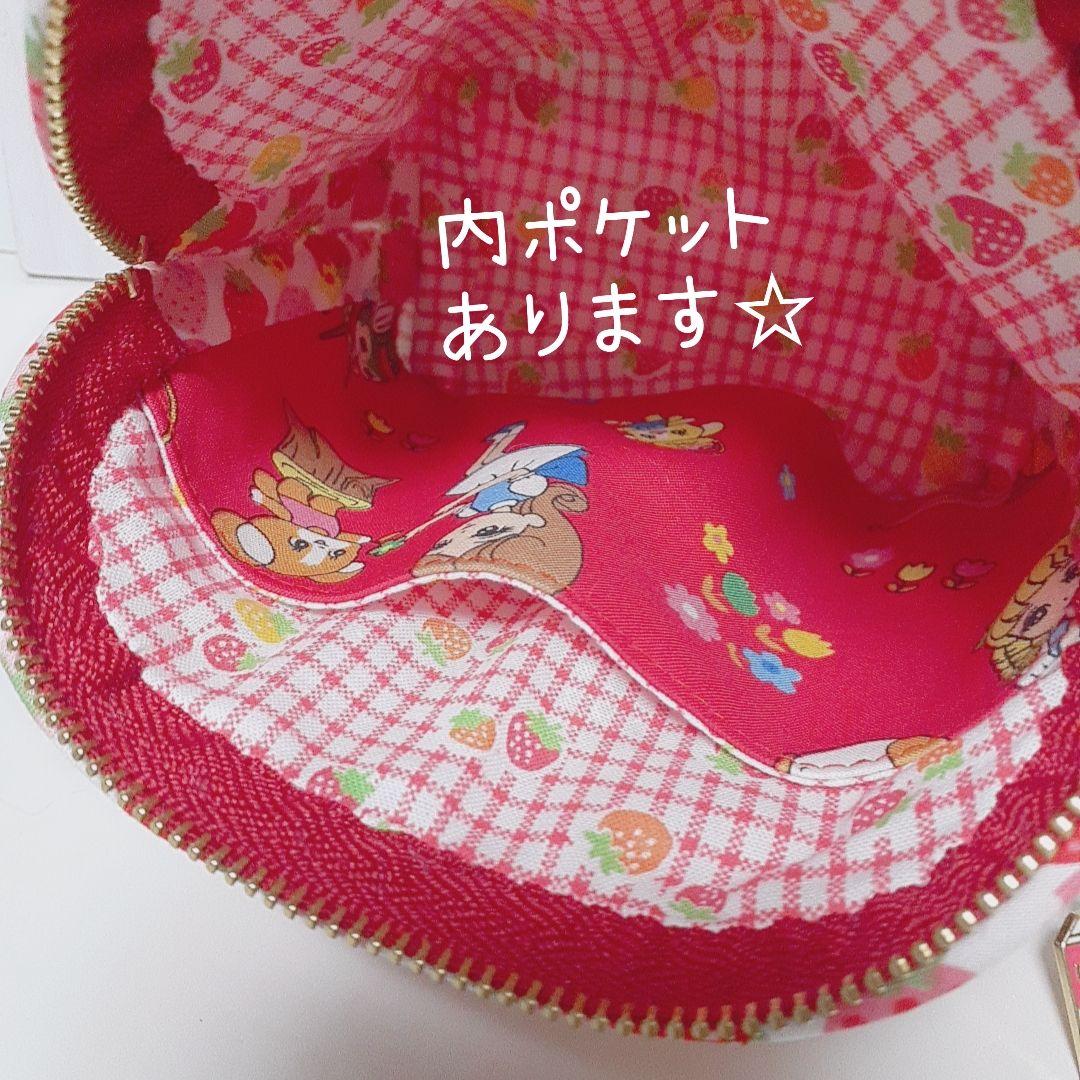 ハンドメイド☆女の子のパッチワークポーチ☆ レトロな女の子❤ラウンドポーチ❤ハンドメイド❤パッチワーク