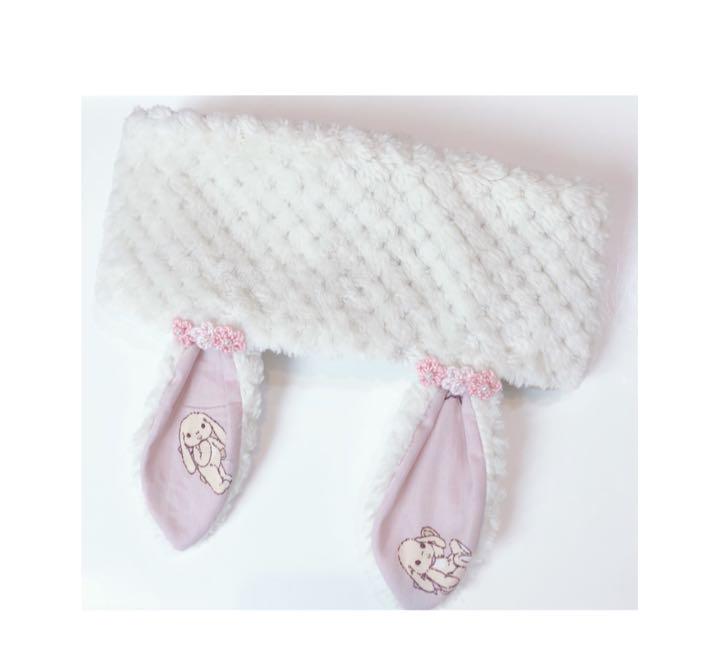 ハンドメイドスタイ　うさみみネックウォーマー　チッチョ様 ハンドメイド うさみみネックウォーマー めーとる様