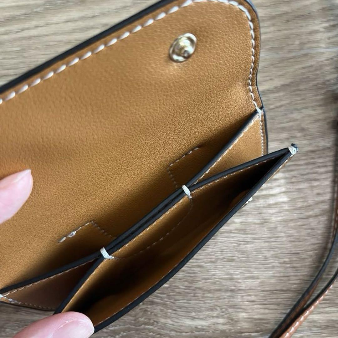 【Loewe】ミニポケット クロスバッグ キャメル・中古 Loewe】ミニポケット クロスバッグ キャメル・中古 (LOEWE
