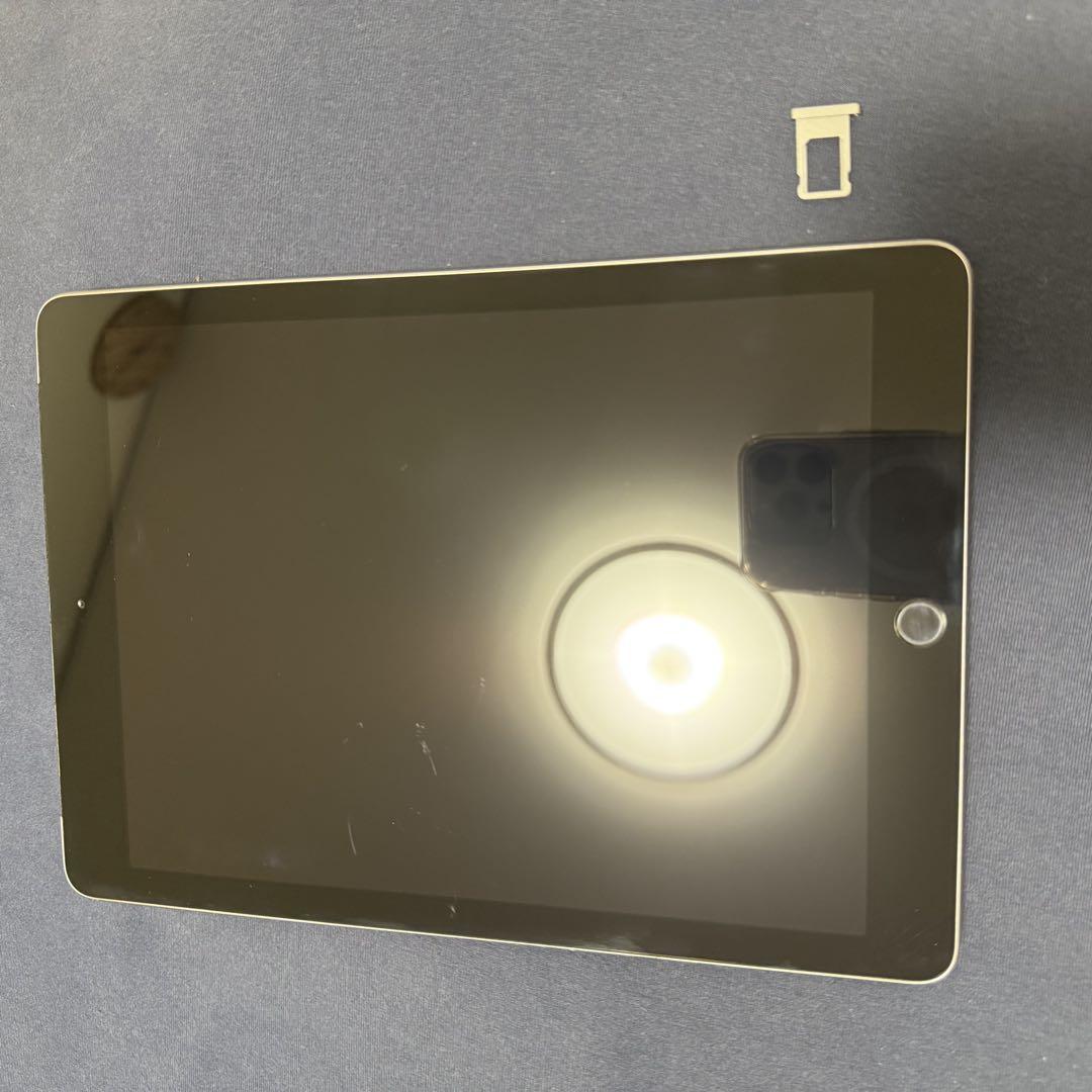 〈中古〉iPad6世代セルラーモデル32GB sim フリー/スペースグレー