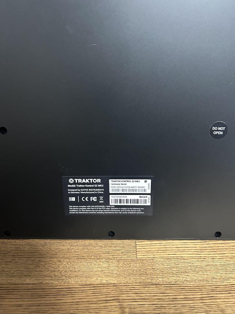 TRAKTOR KONTROL S2 MK3 DJコントローラー