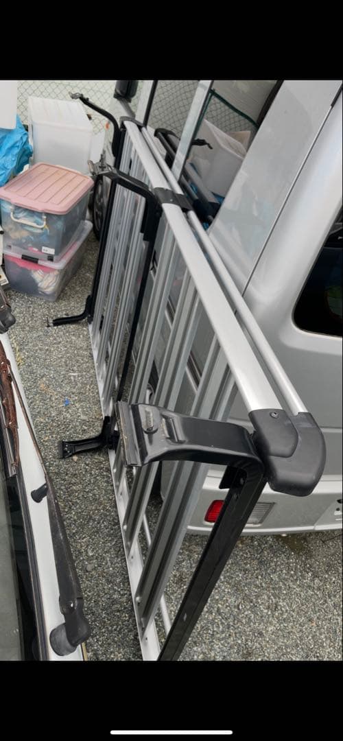 S330G アルミ製ルーフキャリア目立った傷や汚れなし