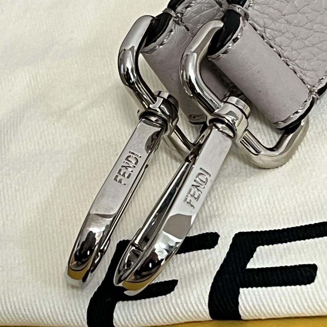 【安心鑑定】FENDI メンズ　ピーカブーISeeUスモール