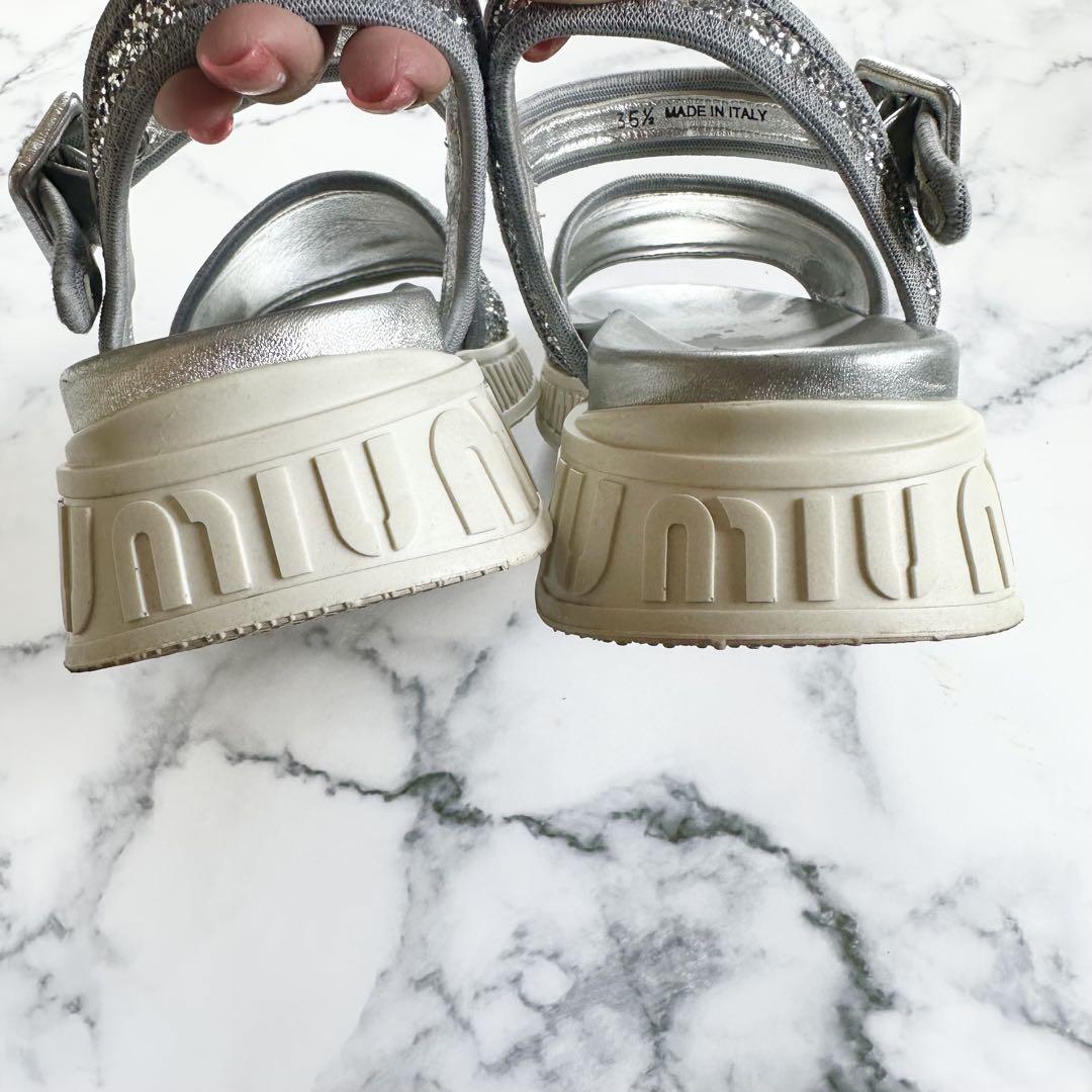 【着用3回】MIU MIU キラキラグリッター♡ロゴ入りラバーサンダル　35.5 着用3回】MIU MIU キラキラグリッター♡ロゴ入りラバーサンダル