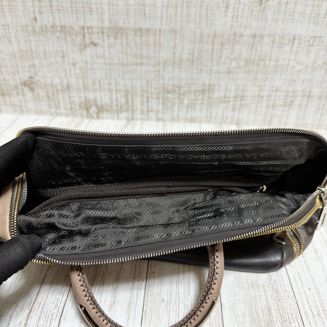 【美品】 希少！ PRADA プラダ ハンドバッグ レザー ベージュ