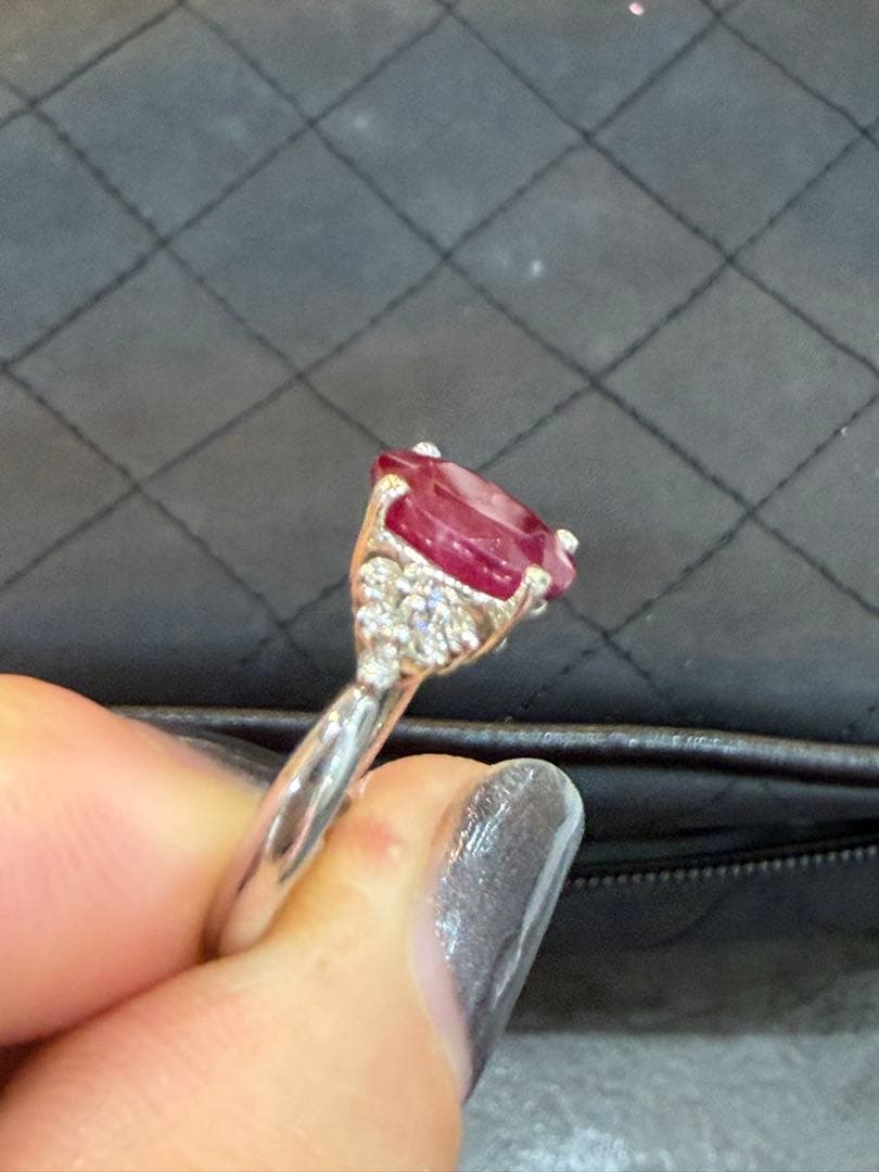 鑑別付き極上鸽血紅 モザンビーク産ルビーリング 2.51ct