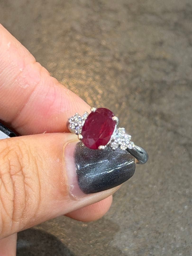 鑑別付き極上鸽血紅 モザンビーク産ルビーリング 2.51ct