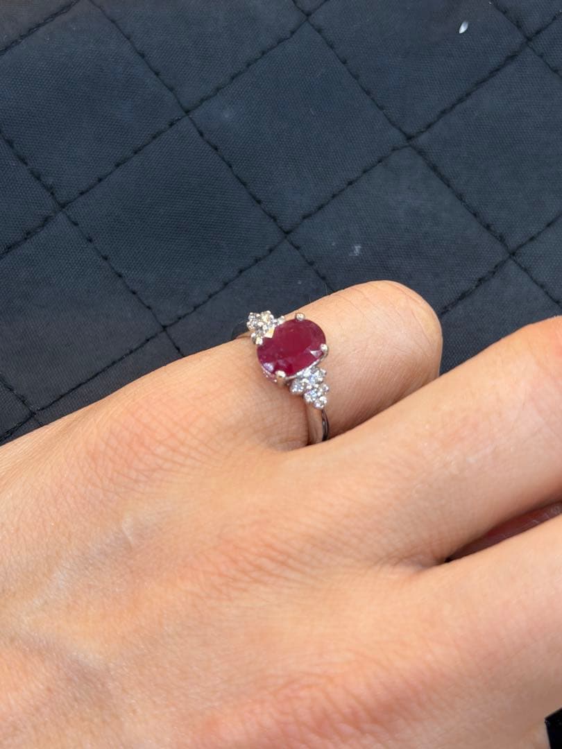 鑑別付き極上鸽血紅 モザンビーク産ルビーリング 2.51ct