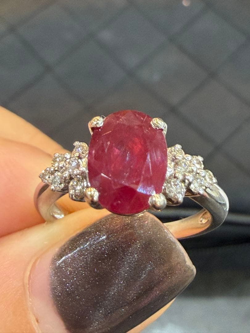 鑑別付き極上鸽血紅 モザンビーク産ルビーリング 2.51ct