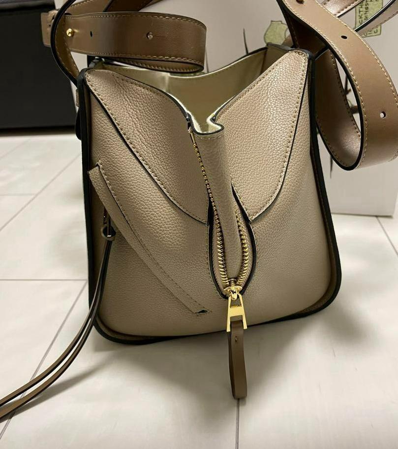 LOEWE ロエベ ハンモックバッグ コンパクト ショルダーバッグ
