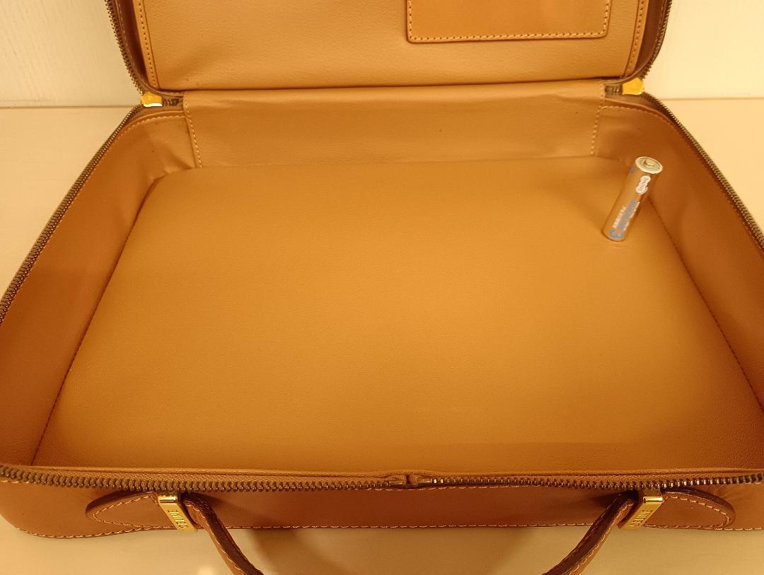 【美品】CELINE セリーヌ ブリーフケース PC 書類 マカダム ヌメ革