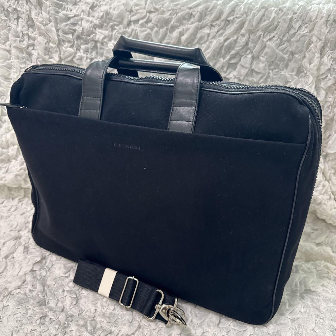 トヨタ セルシオ 大きめビジネスバッグ ショルダーバッグ スエードTOYOTA