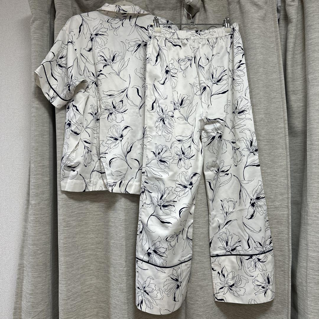 SNIDEL HOME WARMサテンパジャマ　上下セット