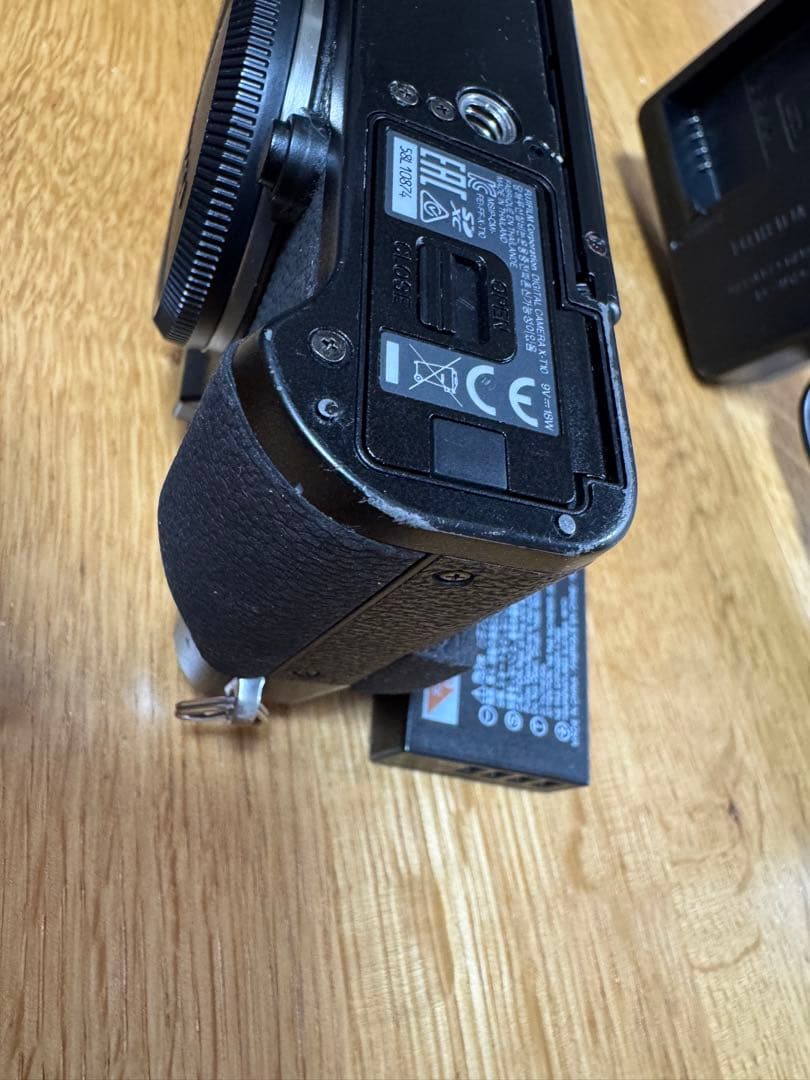 FUJIFILM X-T10 ボディ バッテリーx2・チャージャー付き ブラック FUJIFILM X-T10 ボディ バッテリーx2・チャージャー付き ブラック