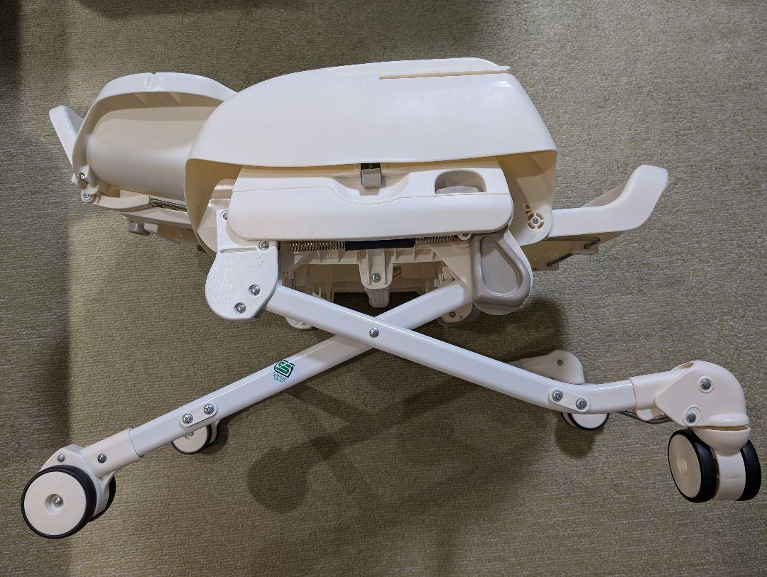 【専用】Combi  コンビ　ネムリラ　ハイローチェア　手動