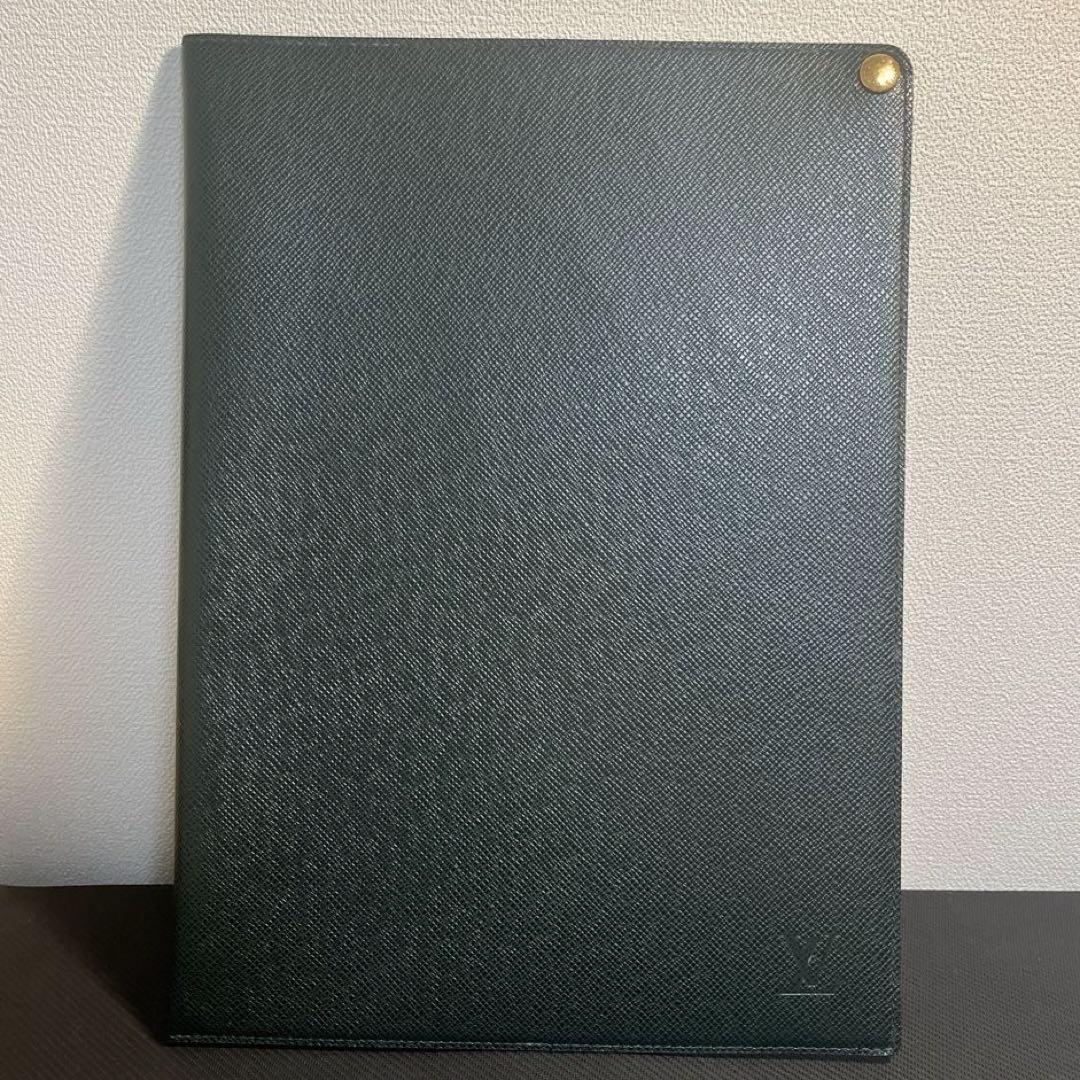 LOUIS VUITTON ルイヴィトン