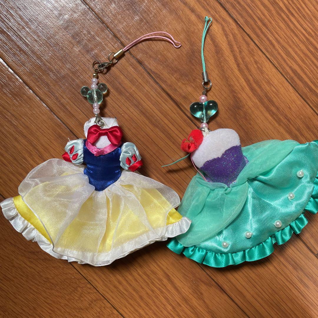ディズニードレスキーホルダー メルカリ