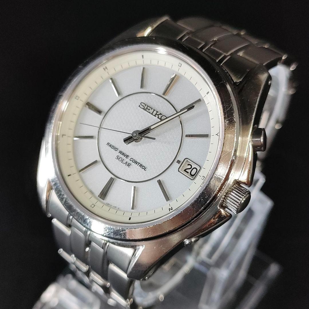 極美品【稼働品】SEIKO　セイコー　7B22　ホワイト　シルバー　ソーラー