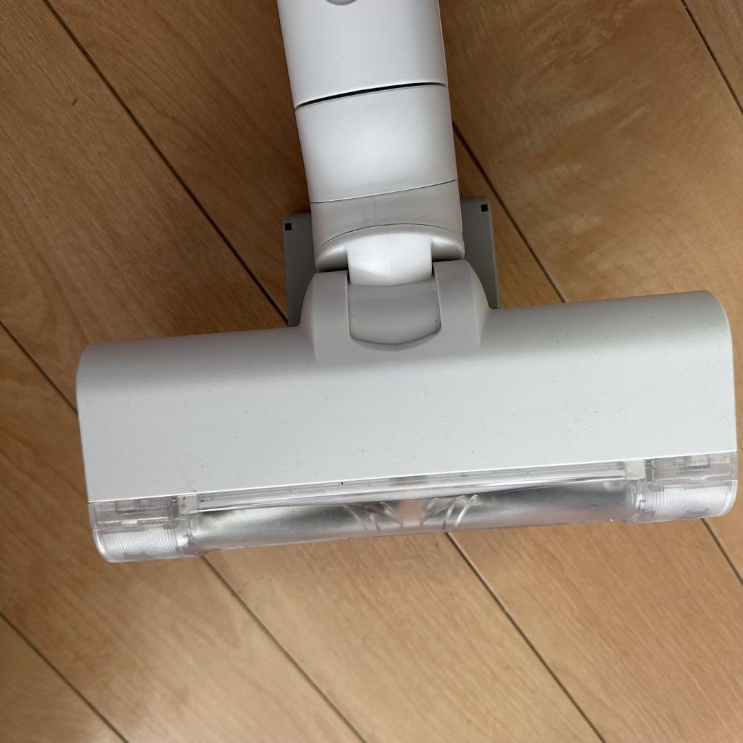 Panasonic MC-NS10K コードレス掃除機 2022年製