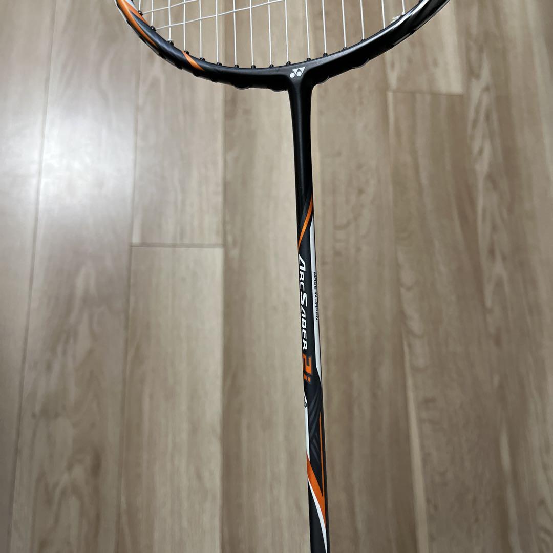 YONEX ArcSaber 2i ガットグリップ付き　バトミントンラケット