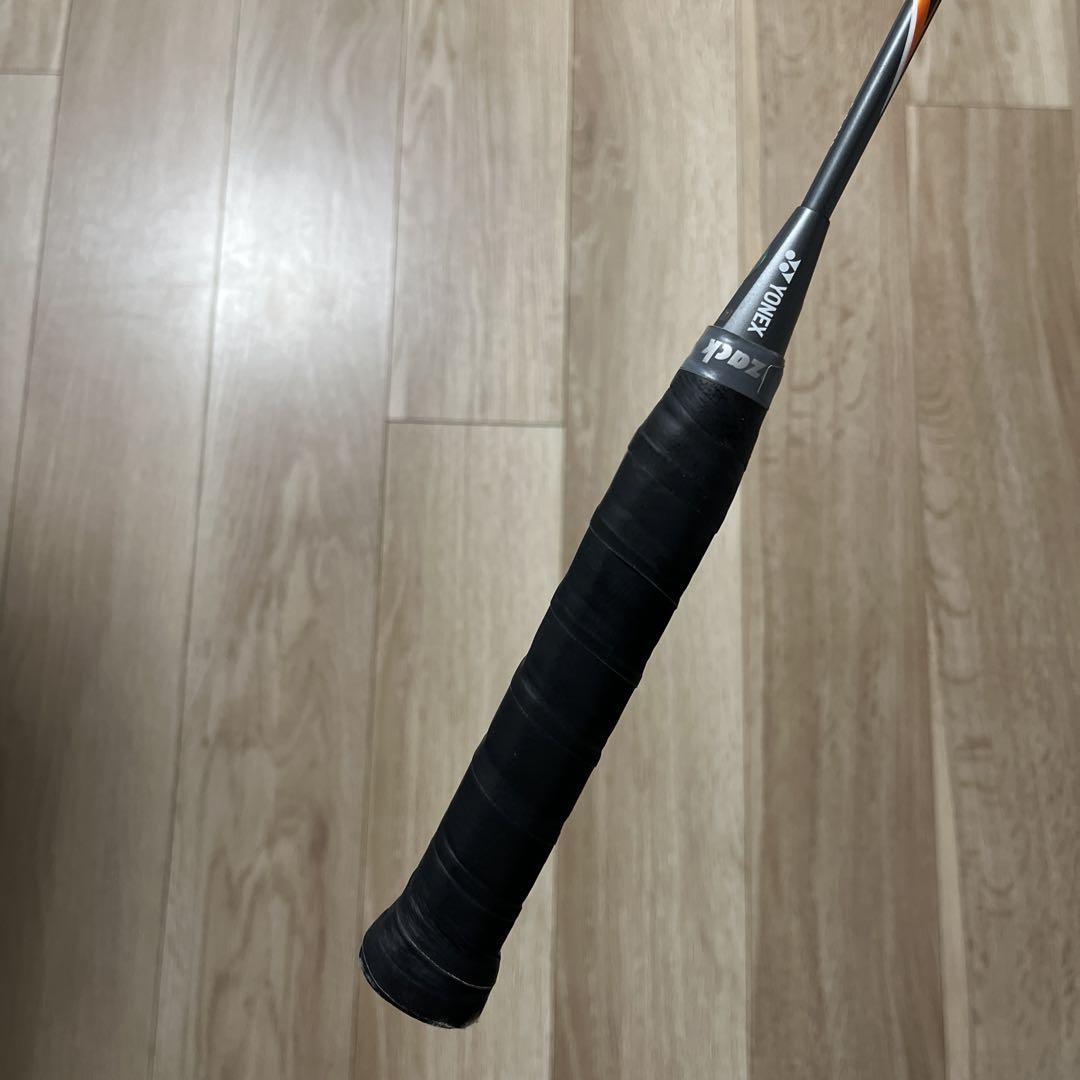 YONEX ArcSaber 2i ガットグリップ付き　バトミントンラケット