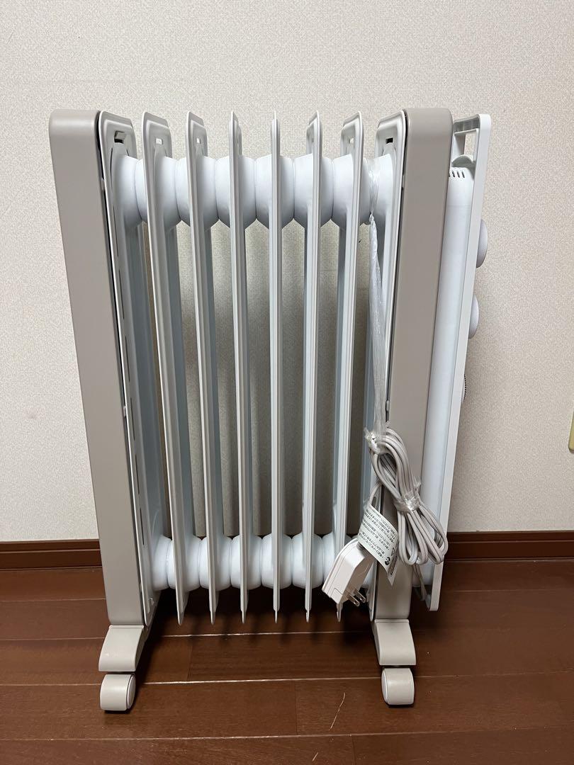 【あか　美品】デロンギ　オイルヒーター　ヴェルティカルドRHJ21F08