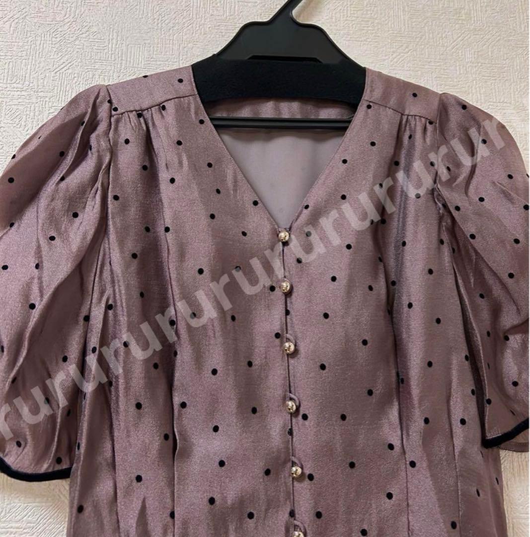 秋服★完売レア★新品★ジャスグリッティー ギャザースリーブフロッキーブラウス 秋服★完売レア★新品★ジャスグリッティー ギャザースリーブフロッキーブラウス