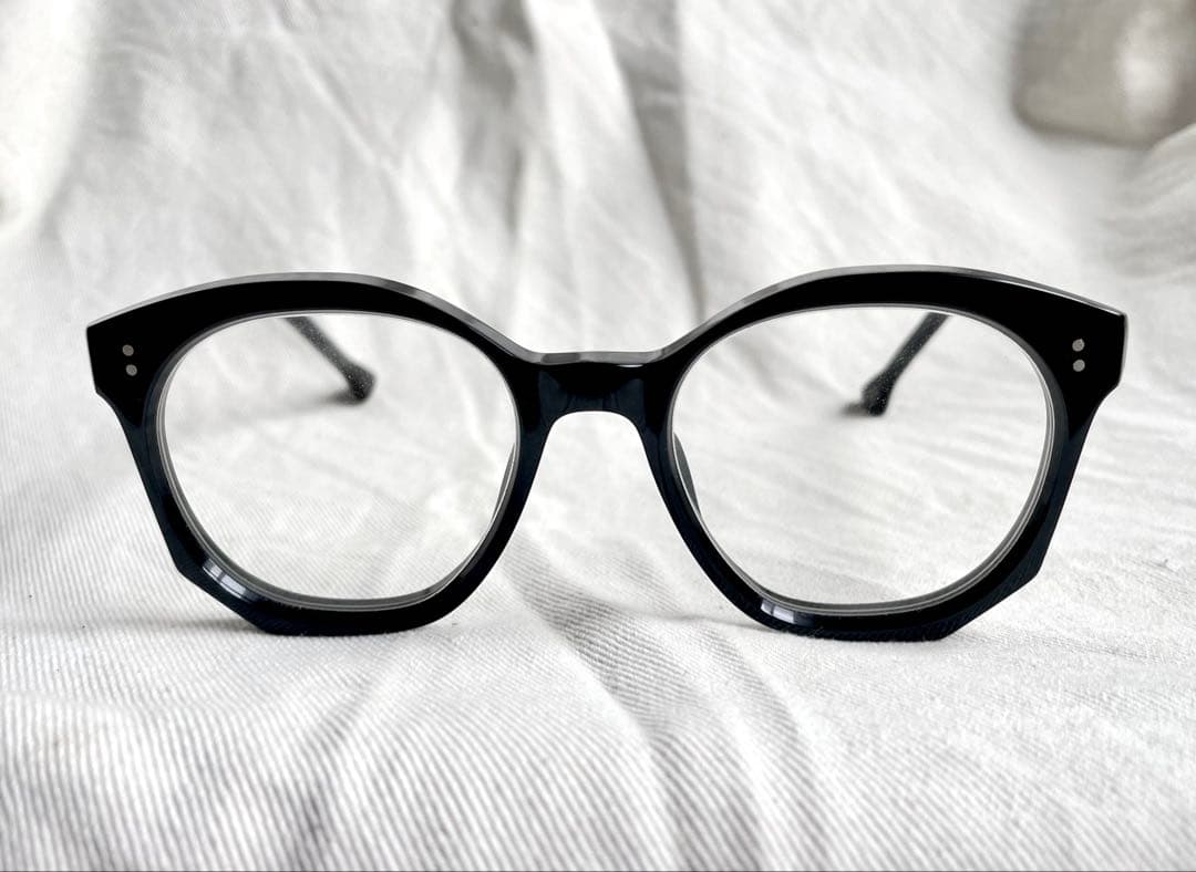 guepard ギュパール gp-04 n Noir 黒 眼鏡 日本製 美品 guepard ギュパール gp-04 n Noir 黒 眼鏡 日本製 美品