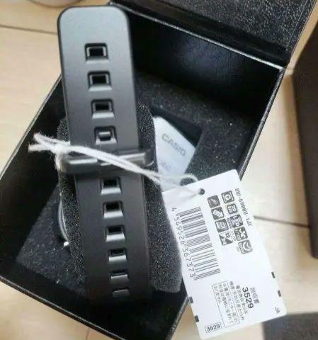 新品未使用　国内正規品　G-Shock DW-6900U-1JF