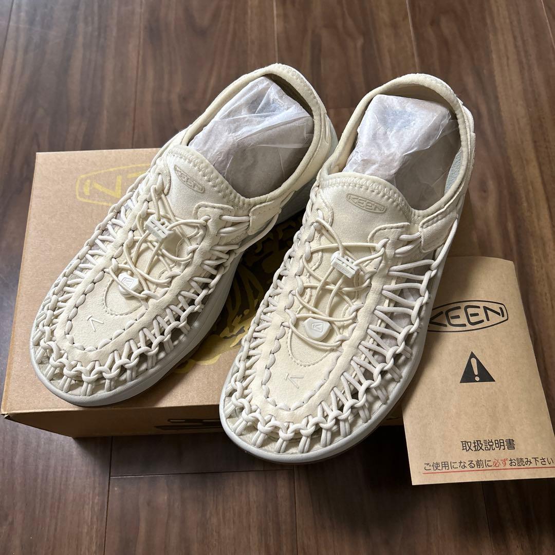 キーン スナイデル コラボ サンダル