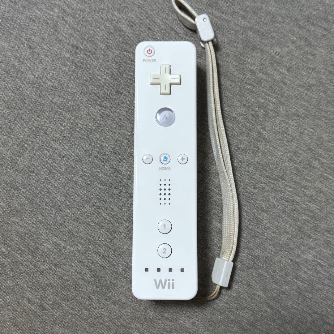 Wiiリモコン ホワイト Amazon.co.jp: Wiiリモコン (シロ) (「Wiiリモコンジャケット