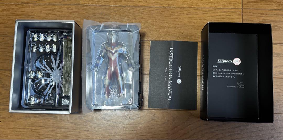 S H.Figuarts グリッターティガ Alphamax ティガ ガイア