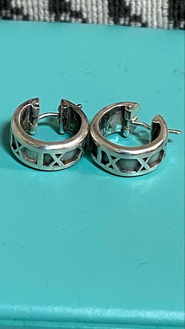 Tiffany & Co. シルバーフープピアス