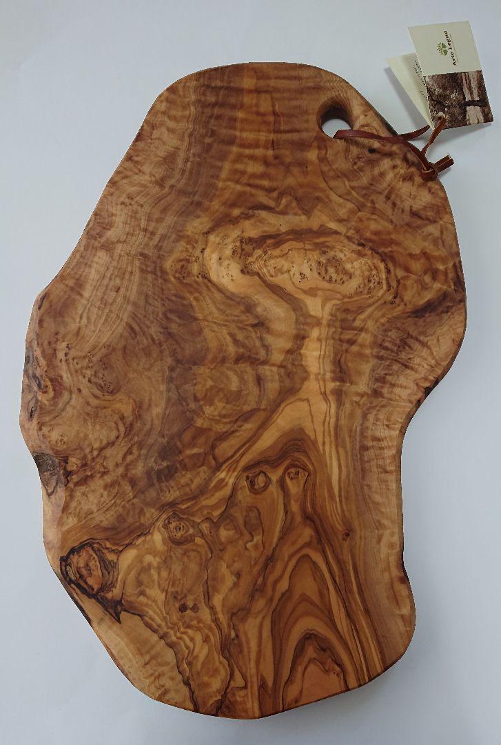 新品未使用【arte legno】アルテレニョオリーブカッティングボード【24】