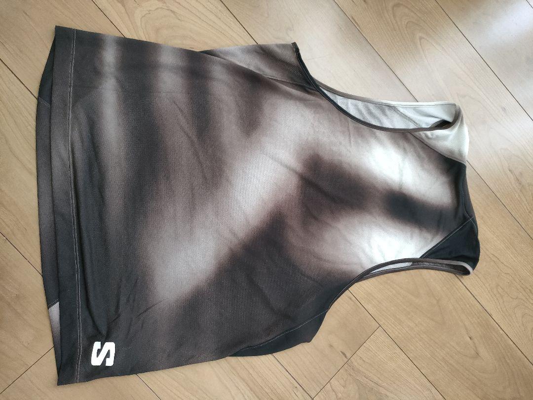 SALOMON グラデーション タンクトップ