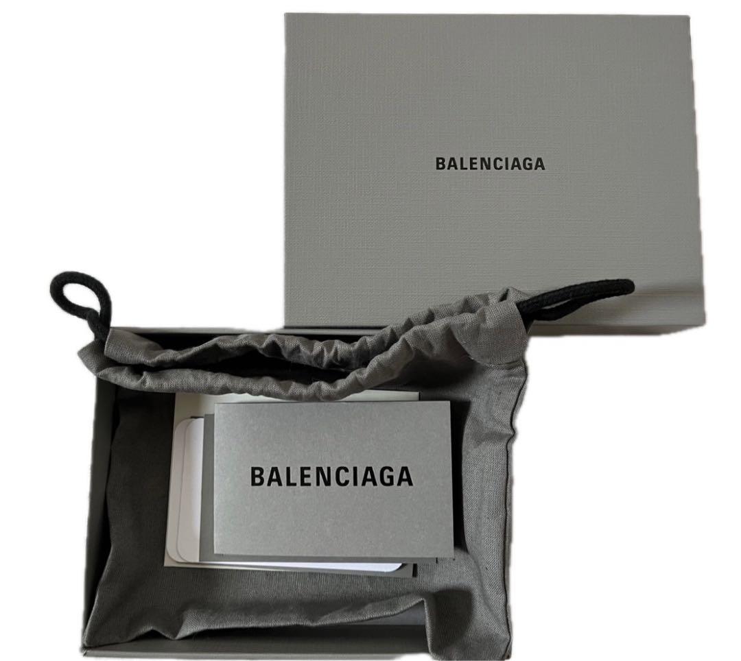 BALENCIAGA フラグメントケース