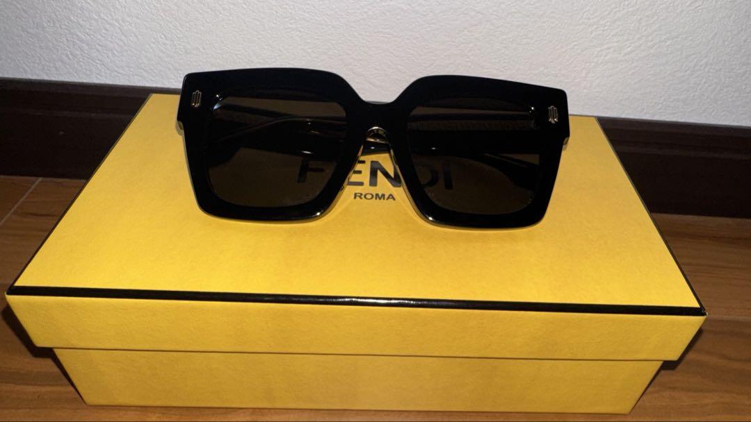 FENDI ROMA ブラックアセテート サングラス ローブリッジ