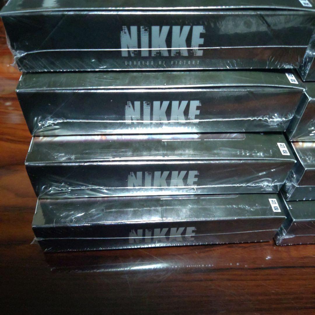 ヴァイスシュヴァルツ　勝利の女神：NIKKE　12box　シュリンク付き