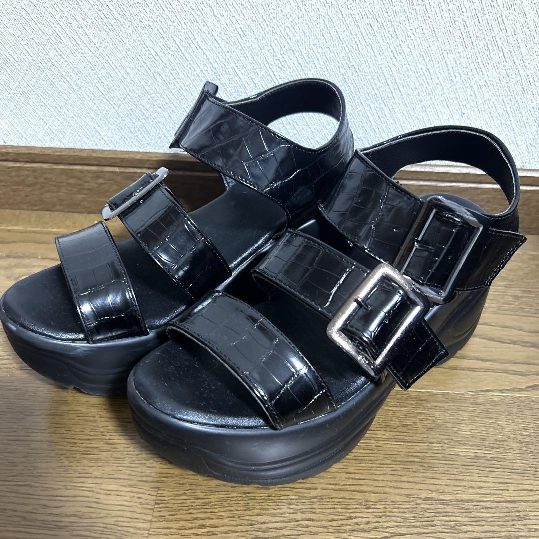 厚底ストラップサンダル ブラック LLサイズ