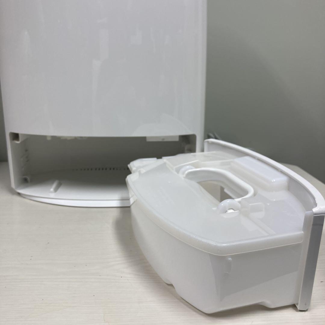Panasonic パナソニック 衣類乾燥除湿機 ナノイー　F-YZLX60