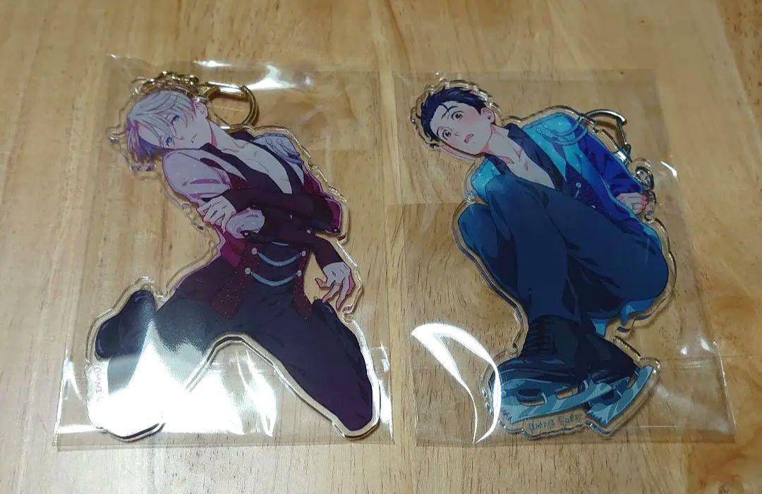 同人グッズ　ユーリ　ヴィクトル　勝生勇利　アクリルキーホルダー　イヤホン