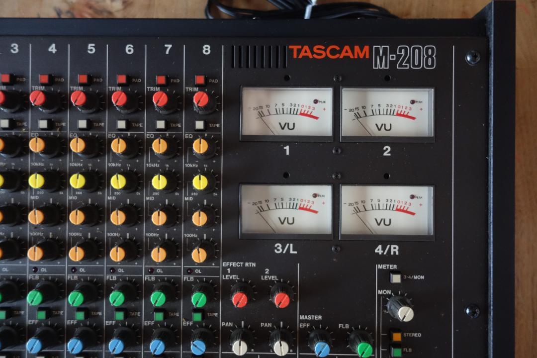 TASCAM M-208 ビンテージ アナログミキサー 楽器・機材